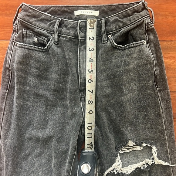 Pacsun Black Mom Jean Size 24 - Picture 5 of 7